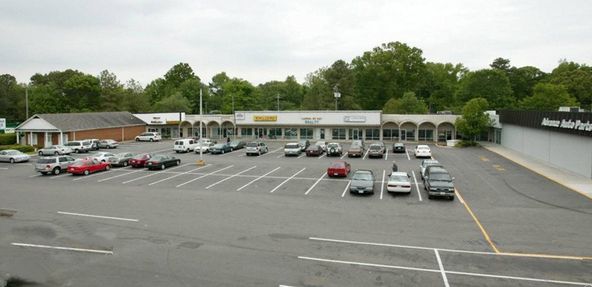 Indian River Shopping Center: 4303-4361 Indian River Rd, Chesapeake, VA 23325
